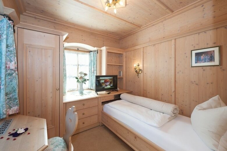 Hotel Bernhard Am See