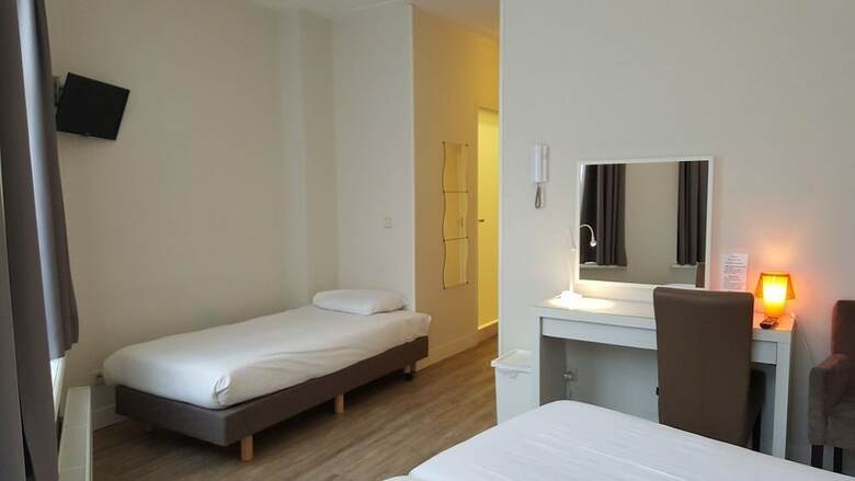 Hotel Corner House