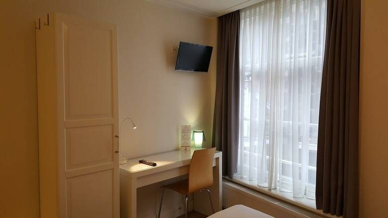 Hotel Corner House