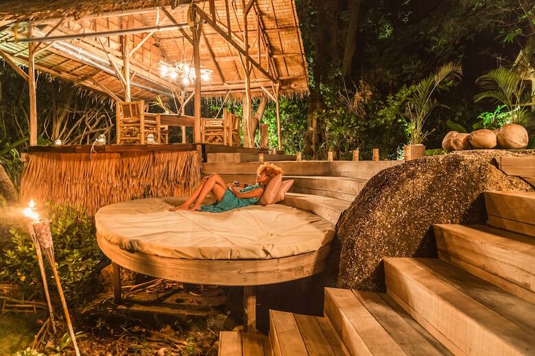 Hotel Somewhere Only We Know Resort