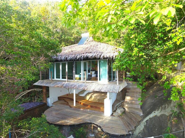 Hotel Somewhere Only We Know Resort