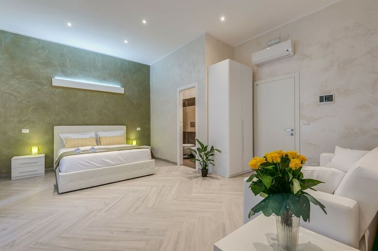 Penta Luxury House