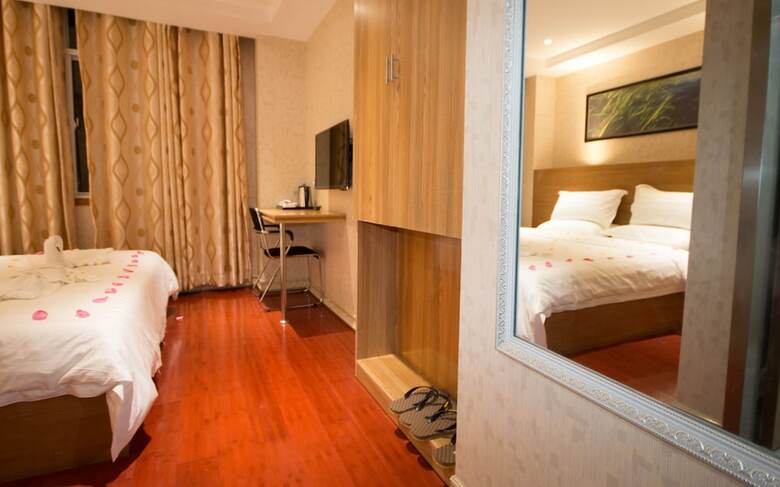 Sky Hotel