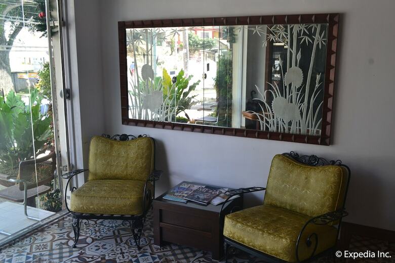Vista Real Hotel