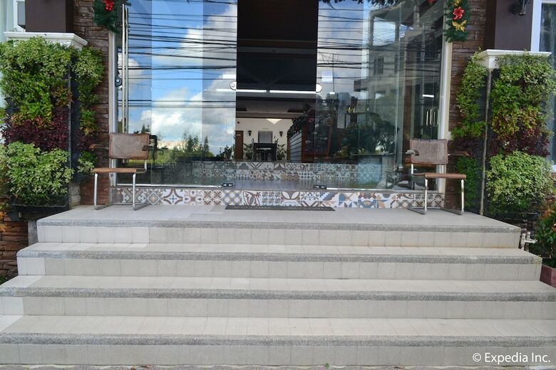 Vista Real Hotel