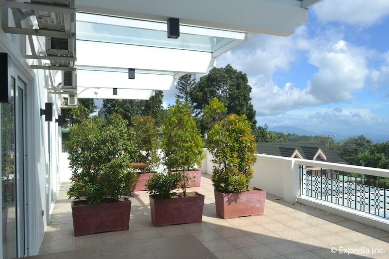 Vista Real Hotel