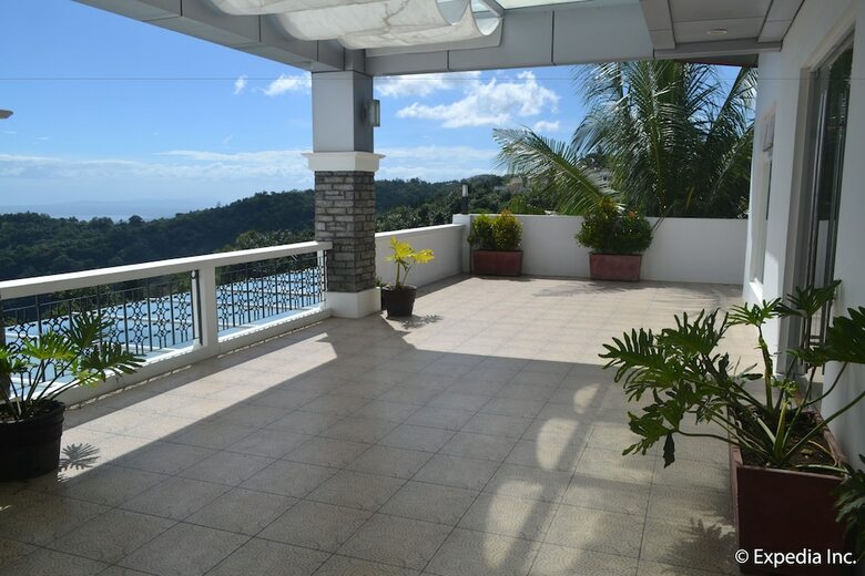 Vista Real Hotel