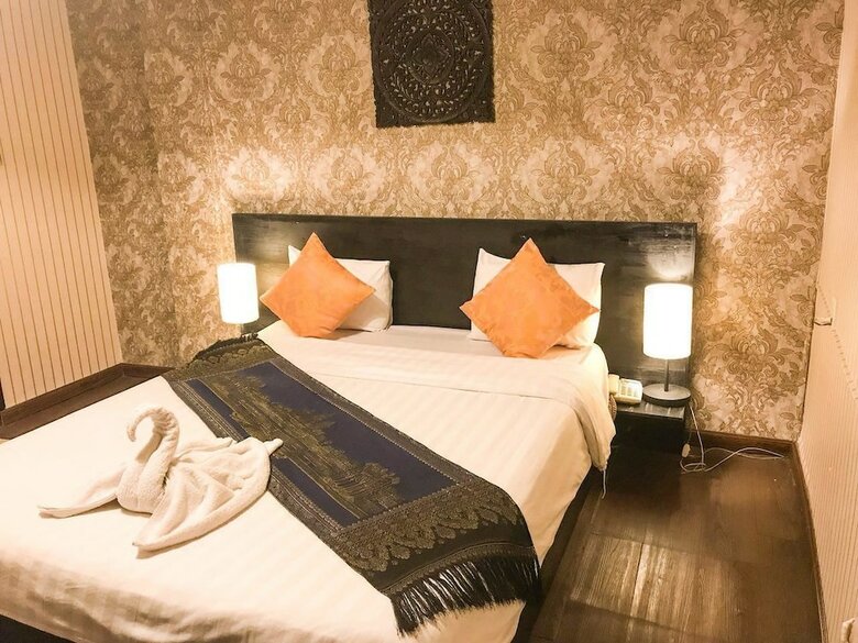 River Star Hotel