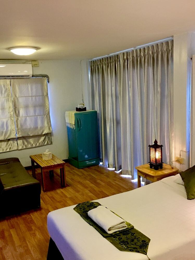 Phunyanuch Hotel