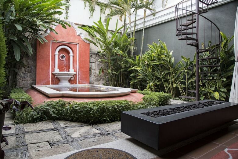 Bed & Breakfast Serendipity Boutique Hotel