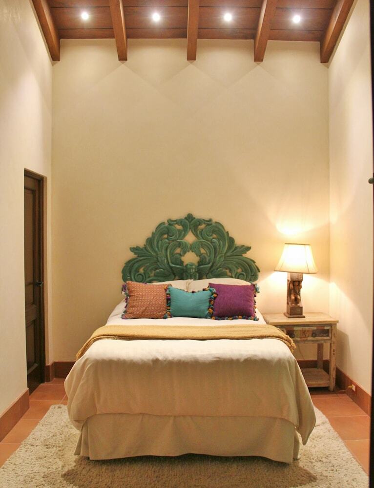 Bed & Breakfast Serendipity Boutique Hotel