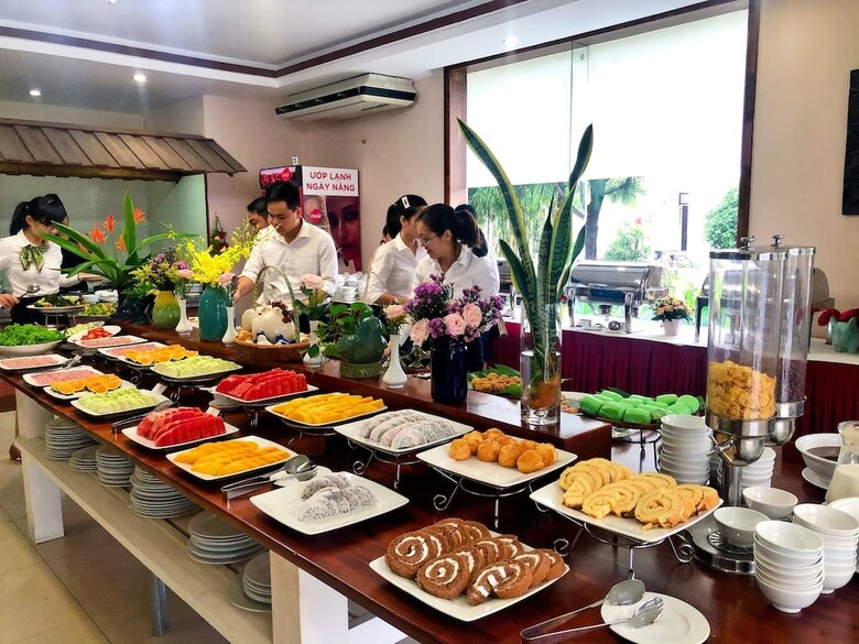Hotel Bao Ninh Beach Resort