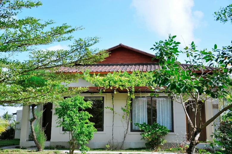 Hotel Bao Ninh Beach Resort