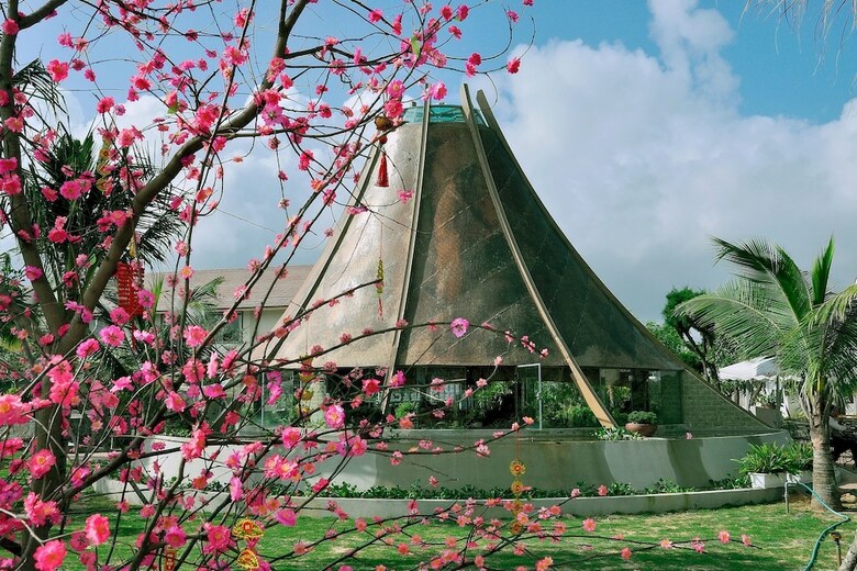Hotel Bao Ninh Beach Resort