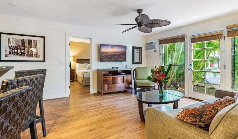 Aina Nalu Condo A107 - 2 Br Condo