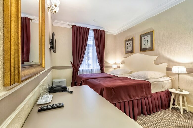 Hotel Amadeo By Friends