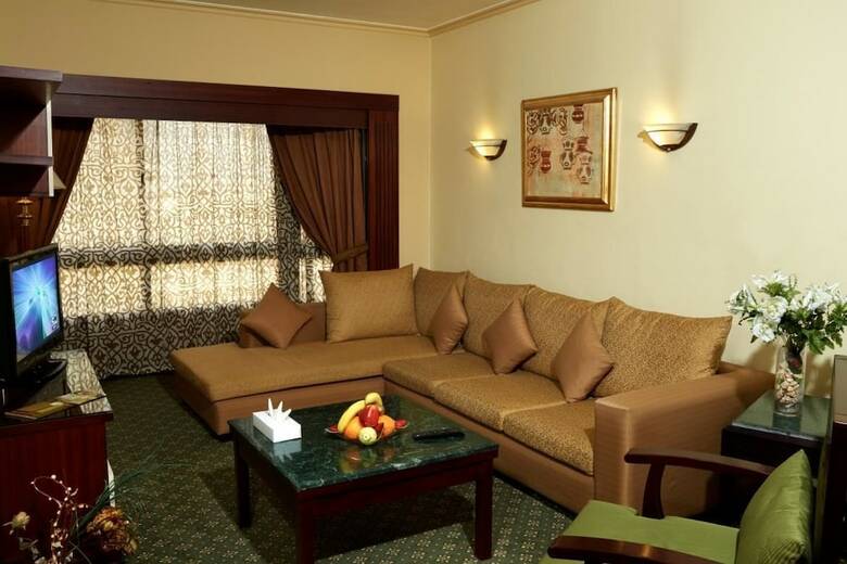 Hotel Pyramisa Downtown Residence