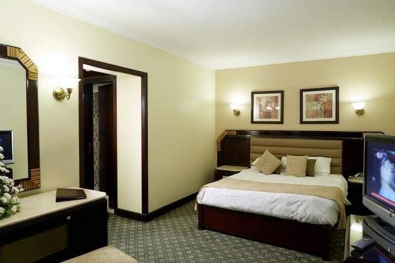 Hotel Pyramisa Downtown Residence