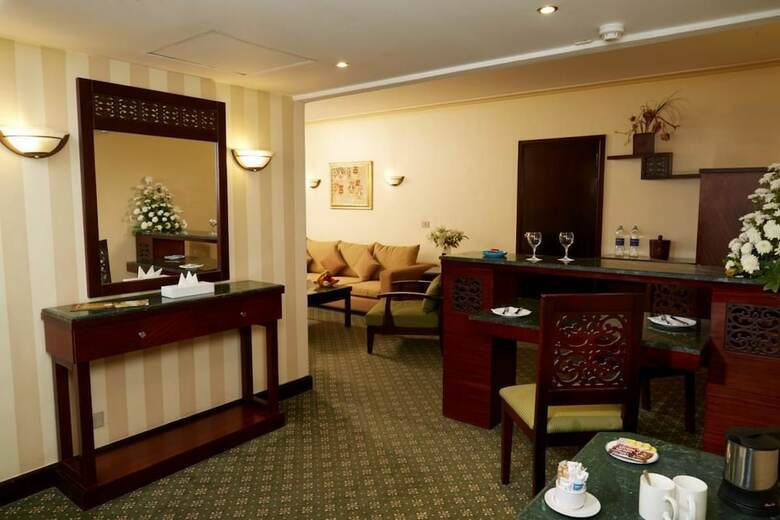 Hotel Pyramisa Downtown Residence
