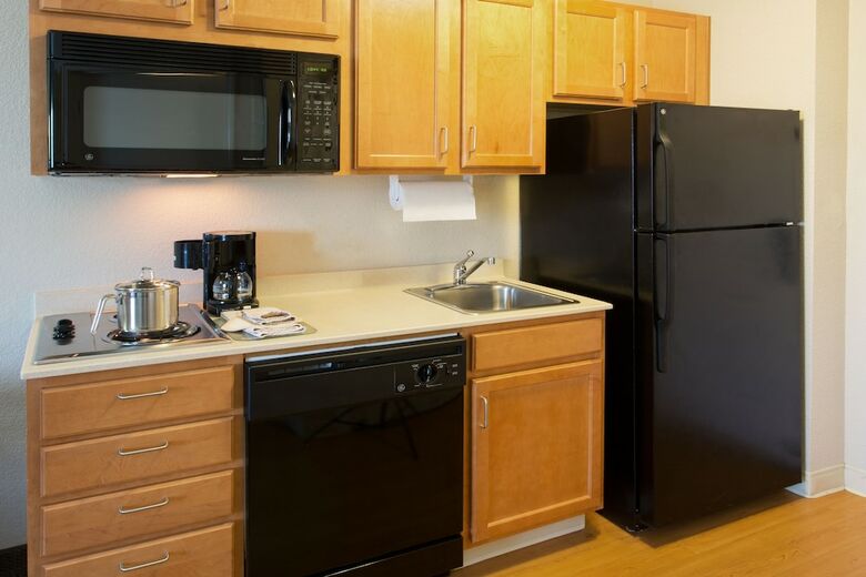 Aparthotel Candlewood Suites Medford