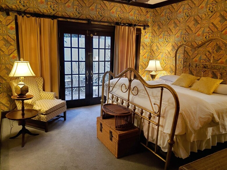 Bed & Breakfast Morehead Inn