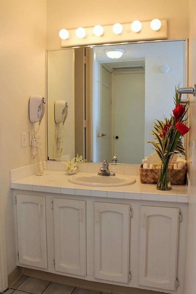Lahaina Shores Condo 701 - 1 Br Condo