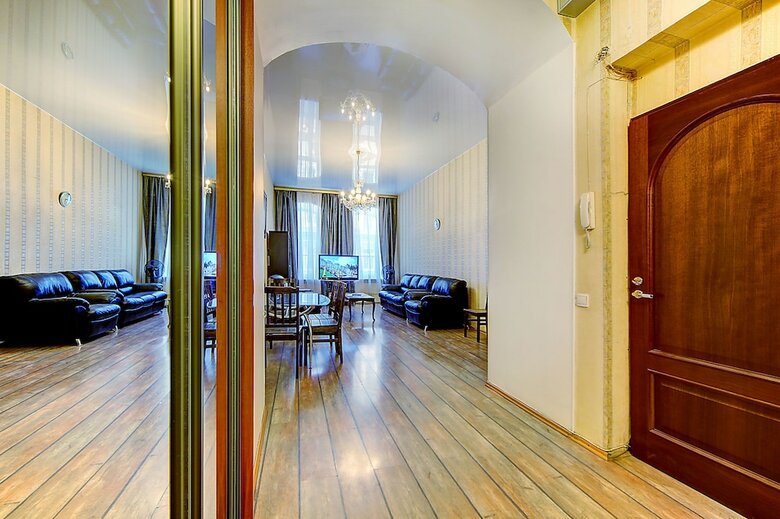Nevsky Apartment