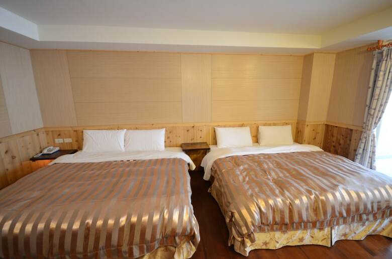 Hotel Chingjing Lake View Seasons