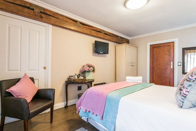 Bed & Breakfast Caledon23 Country House