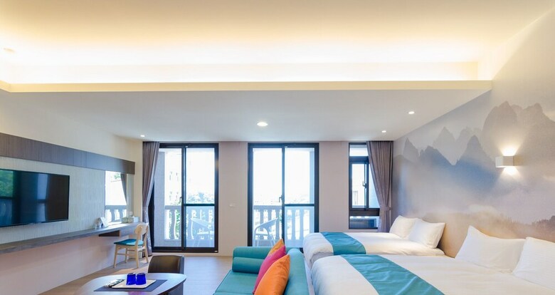 Bed & Breakfast Rainbow House