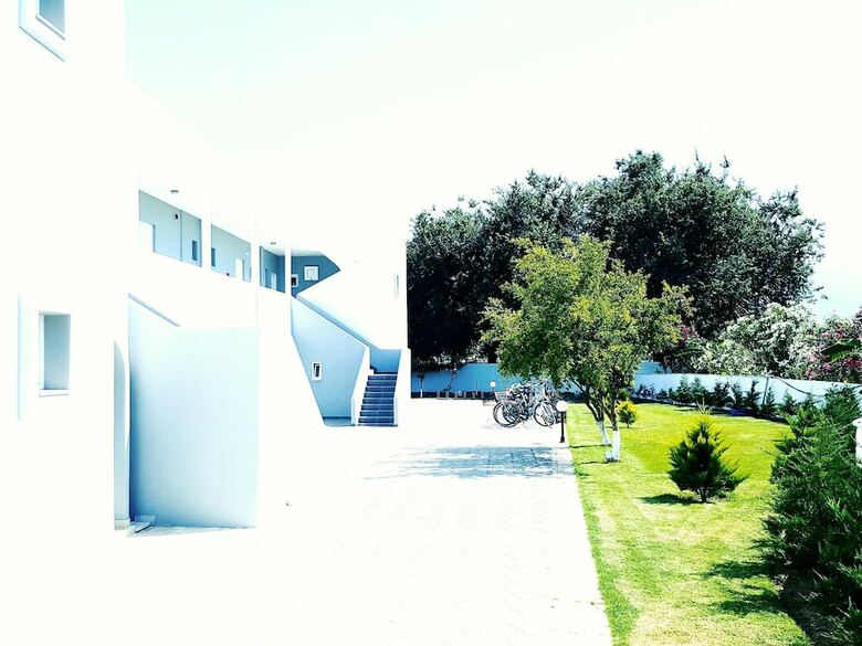 Athina Apartments