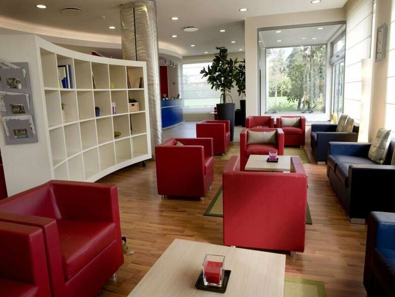 Hotel Ramada Encore By Wyndham Bologna