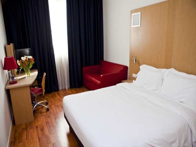 Hotel Ramada Encore By Wyndham Bologna