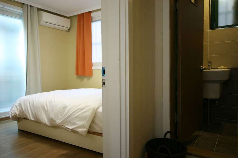 Hotel Seochon B&B Suran