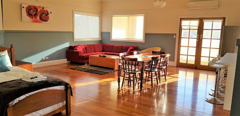 Hotel Coppers Hill Private Accommodation