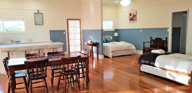Hotel Coppers Hill Private Accommodation