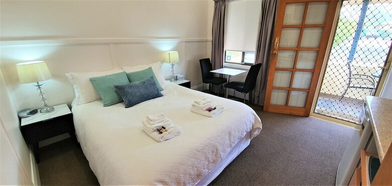 Hotel Coppers Hill Private Accommodation