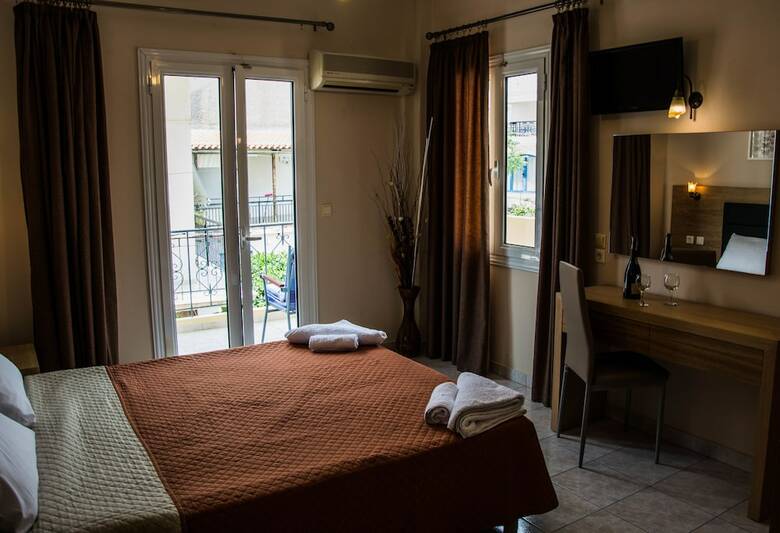 Theano Hotel
