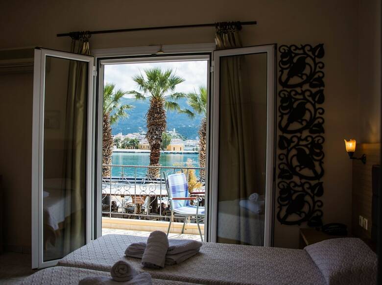 Theano Hotel