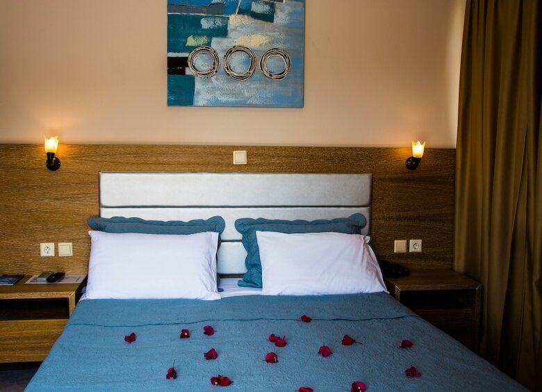 Theano Hotel