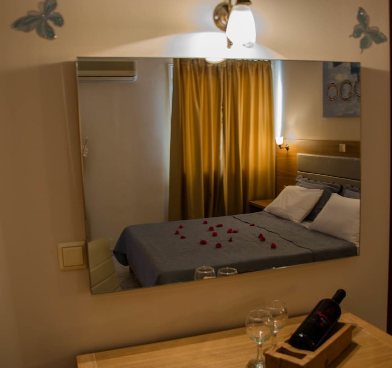 Theano Hotel