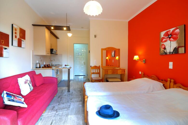 Apartamentos Rhea Complex