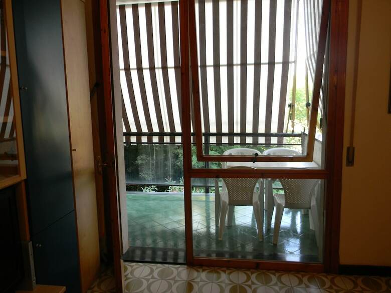 Mimosa Apartment