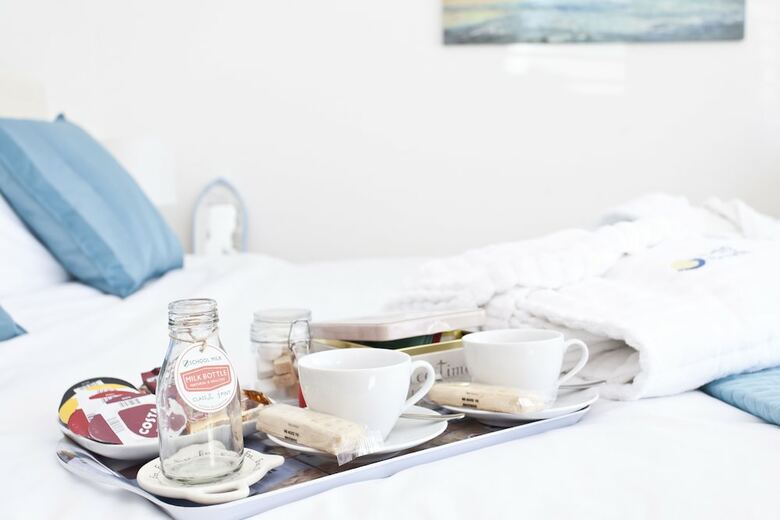Avon Beach Bed And Breakfast