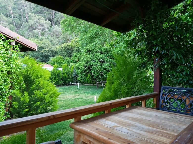 Hotel Maji Village