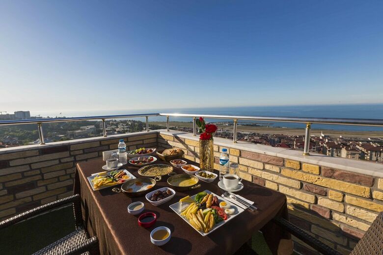 Andalouse Elegante Suite Hotel