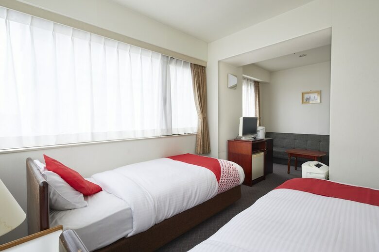 Oyo Shimizu Plaza Hotel