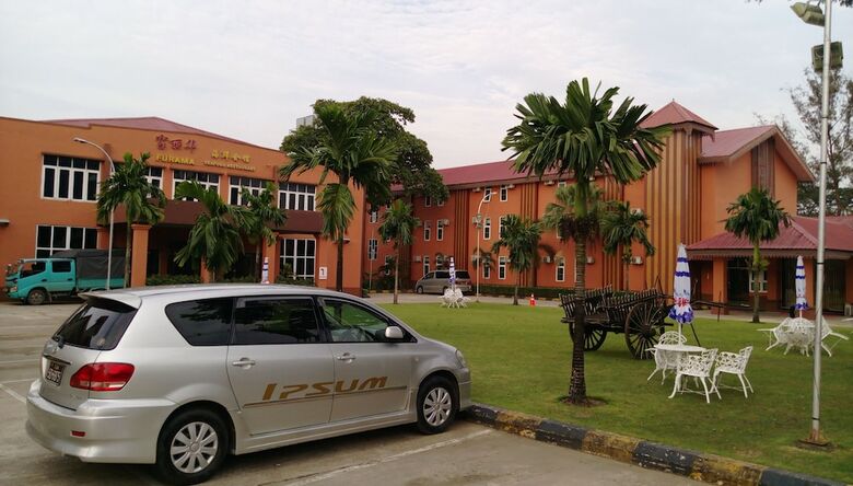 Myanmar Sports Hotel