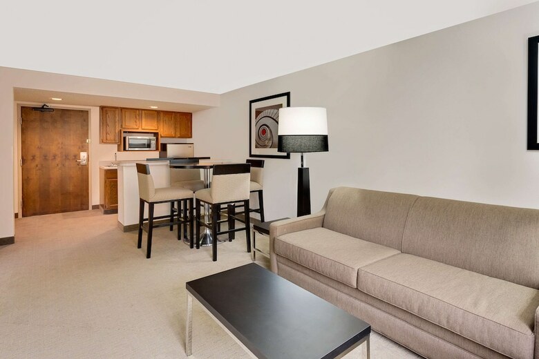 Hotel Ramada By Wyndham Marquette