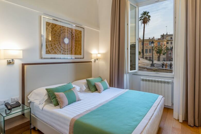 Hotel Les Diamants Spanish Steps Suite